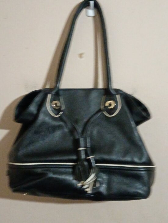 Cole Haan Handbags - Cole Haan Large “Reilly” Summer Night Black Leather Tassel Tote Handbag Bag